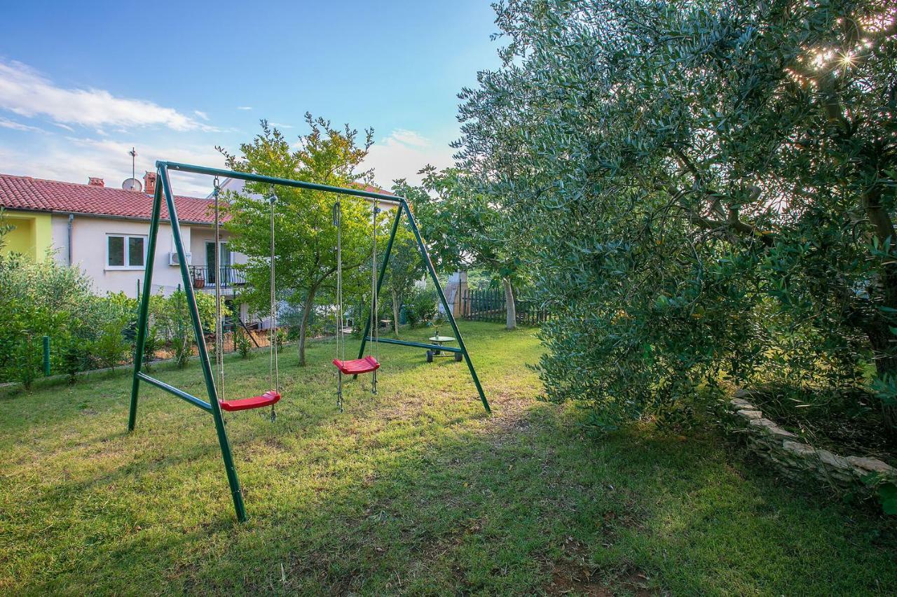 Apartments Katarina Vinkuran Bagian luar foto